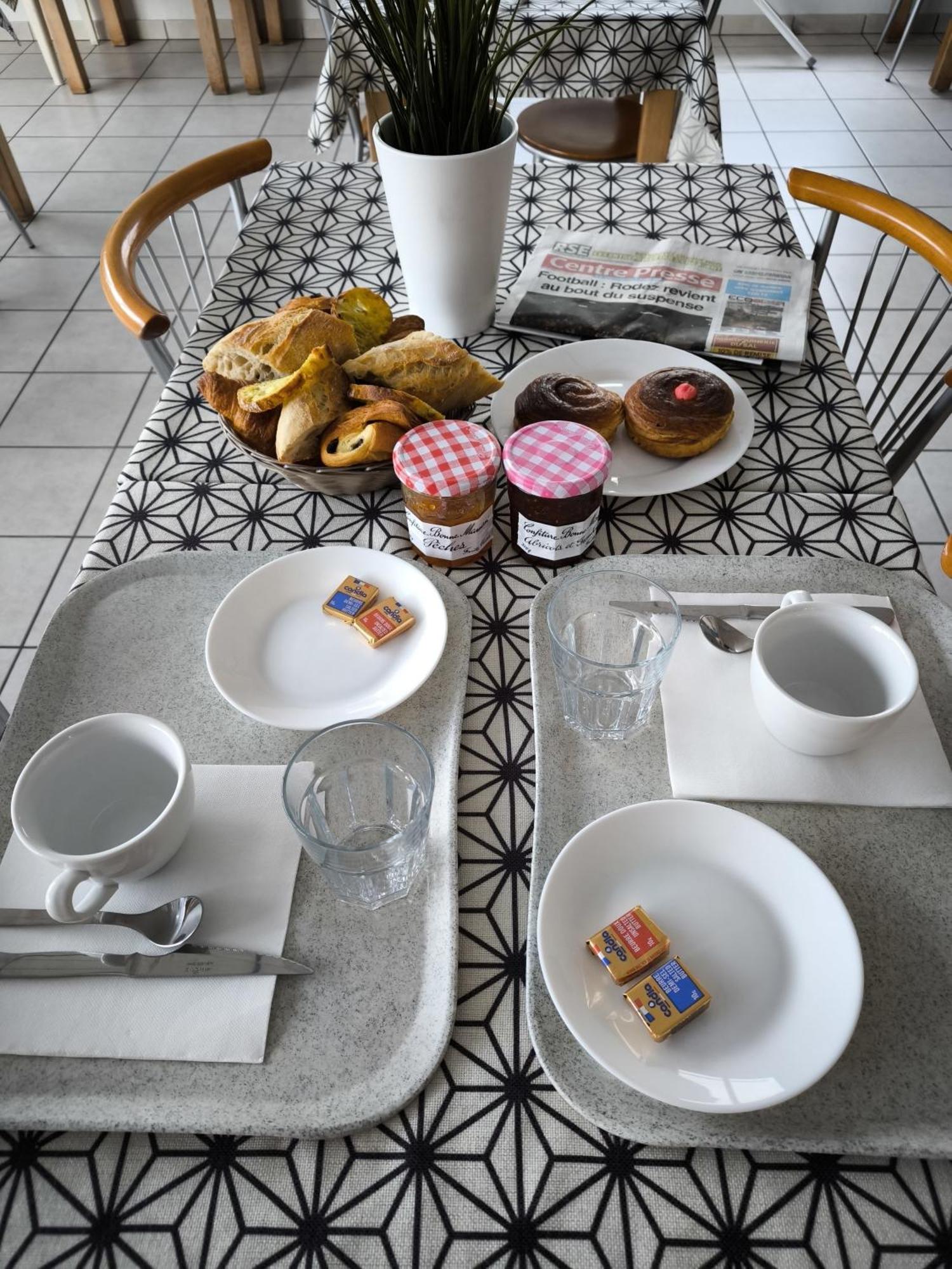 Hotel Le Laury'S Onet-le-Château エクステリア 写真