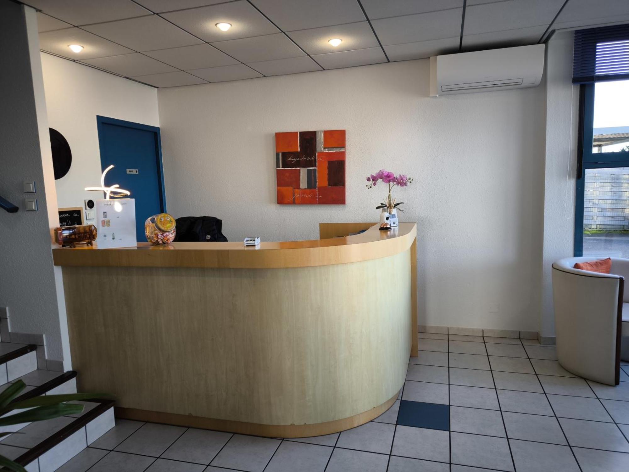 Hotel Le Laury'S Onet-le-Château エクステリア 写真